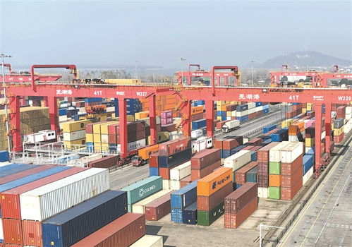 英科醫(yī)療假期不打烊，集裝箱出海搶單忙